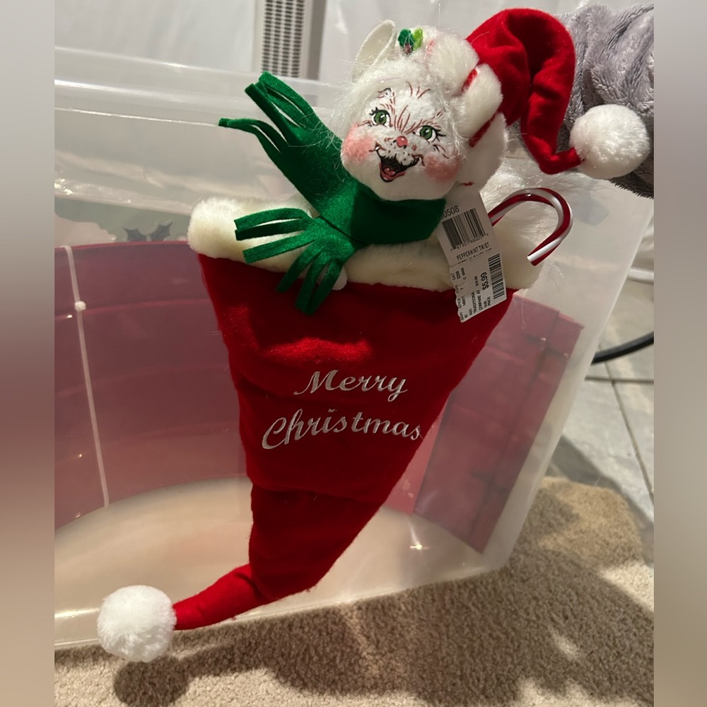 AnnaLee Peppermint twist kitty in Santa hat